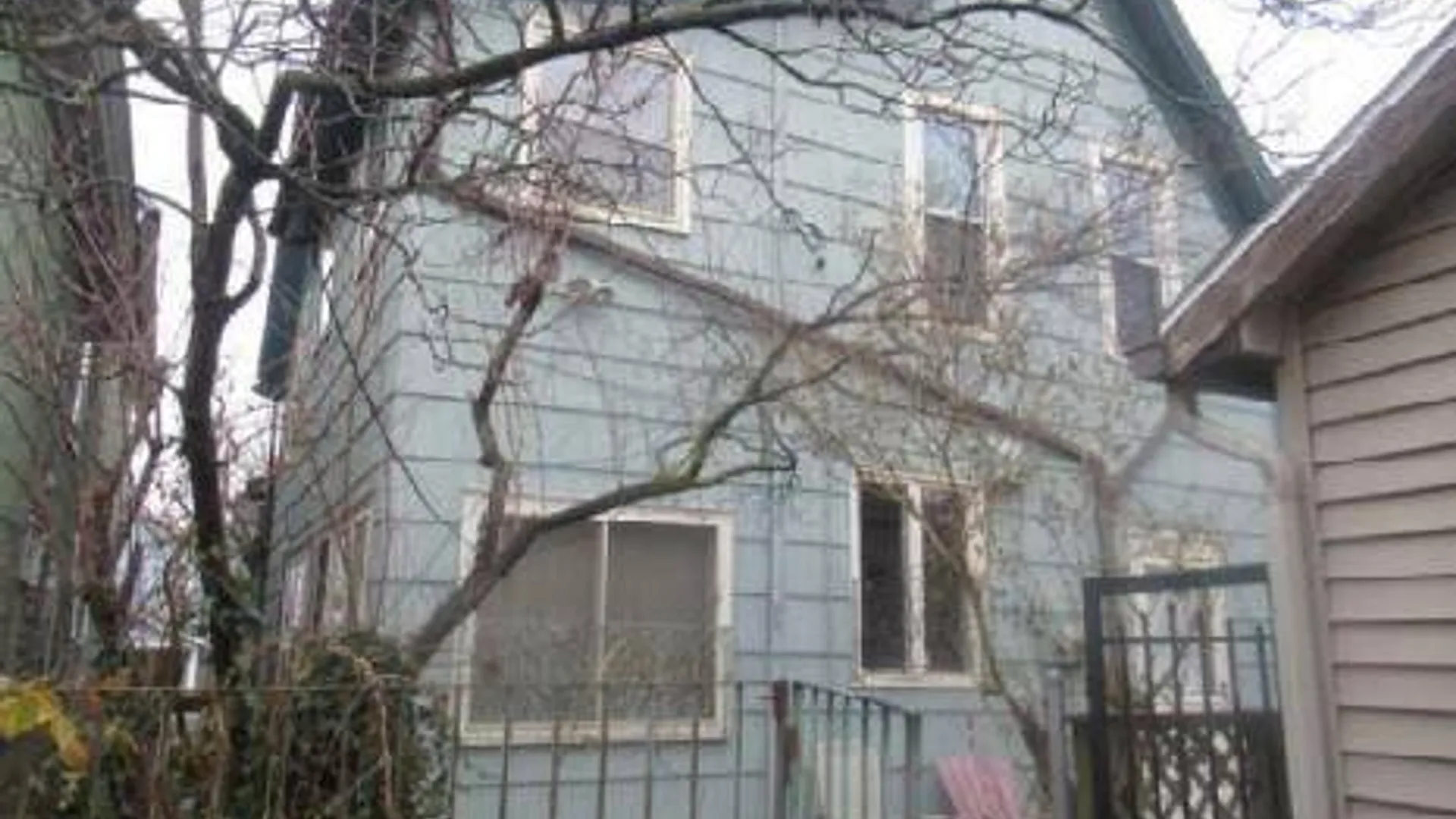 Property at 19 Park St, Buffalo, NY 14201 2