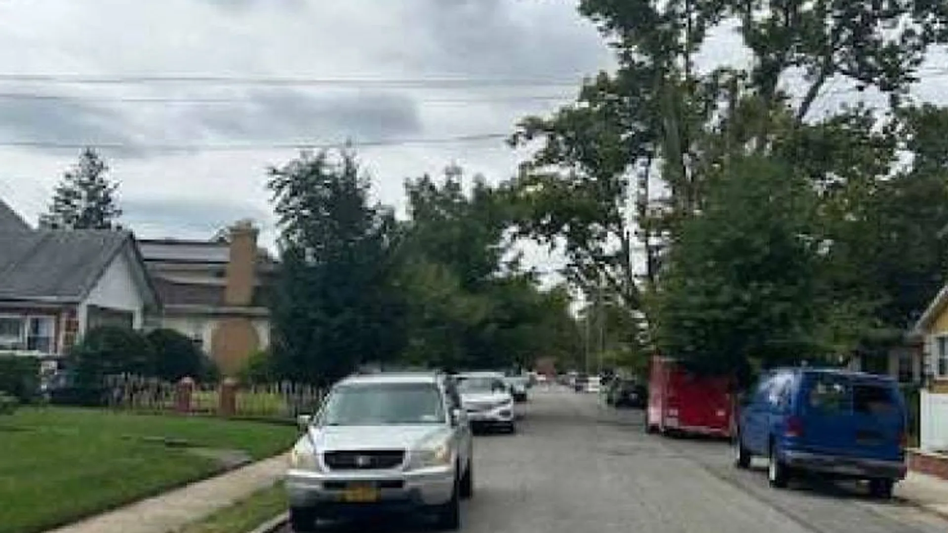 Property at 186-16 Hillburn Ave, Saint Albans, NY 11412 2