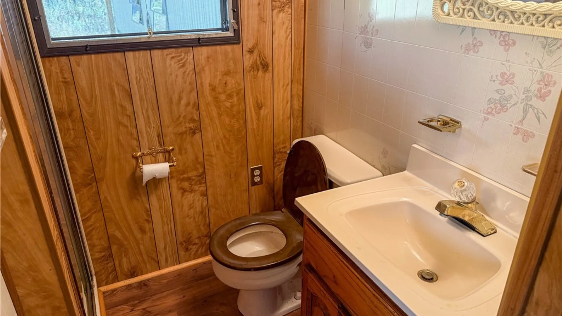 Property at 907 Skip Gray Road, Colchester, NY 13752 14