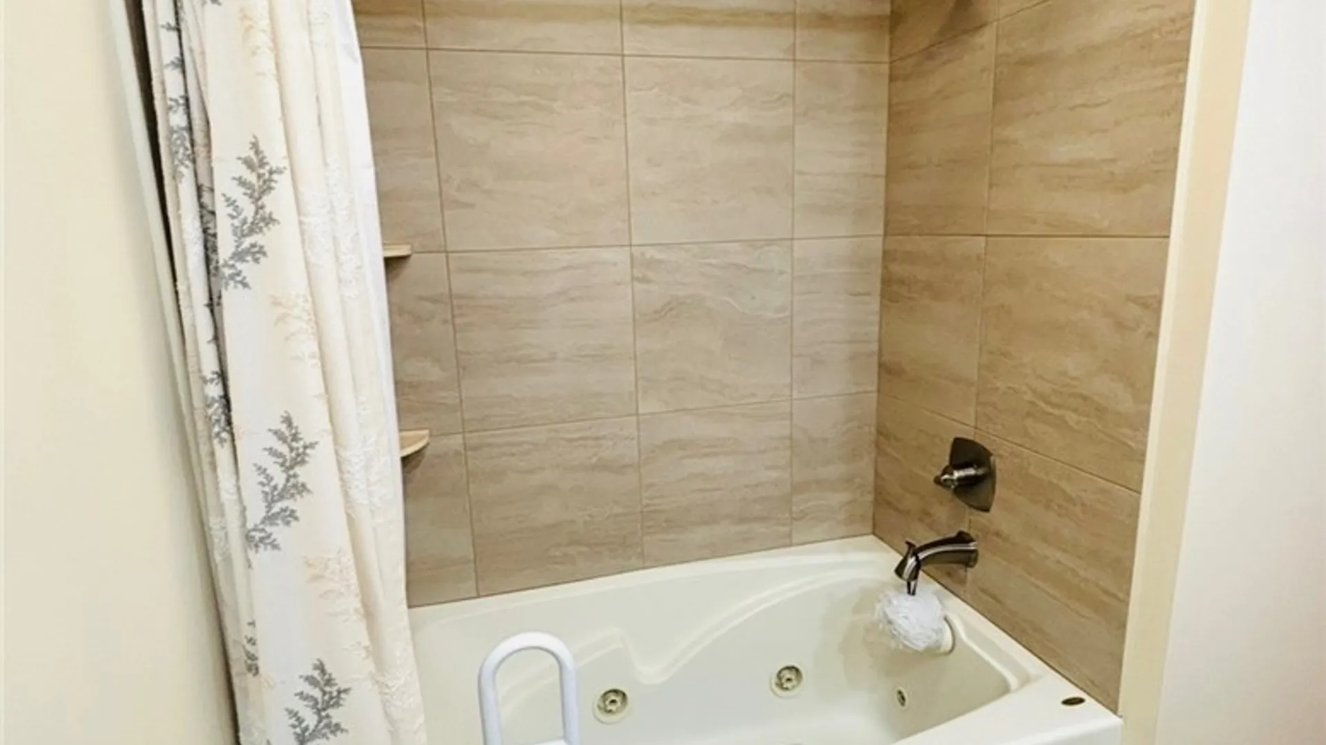 Property at 8 Chateau Drive, Whitestown, NY 13492 19