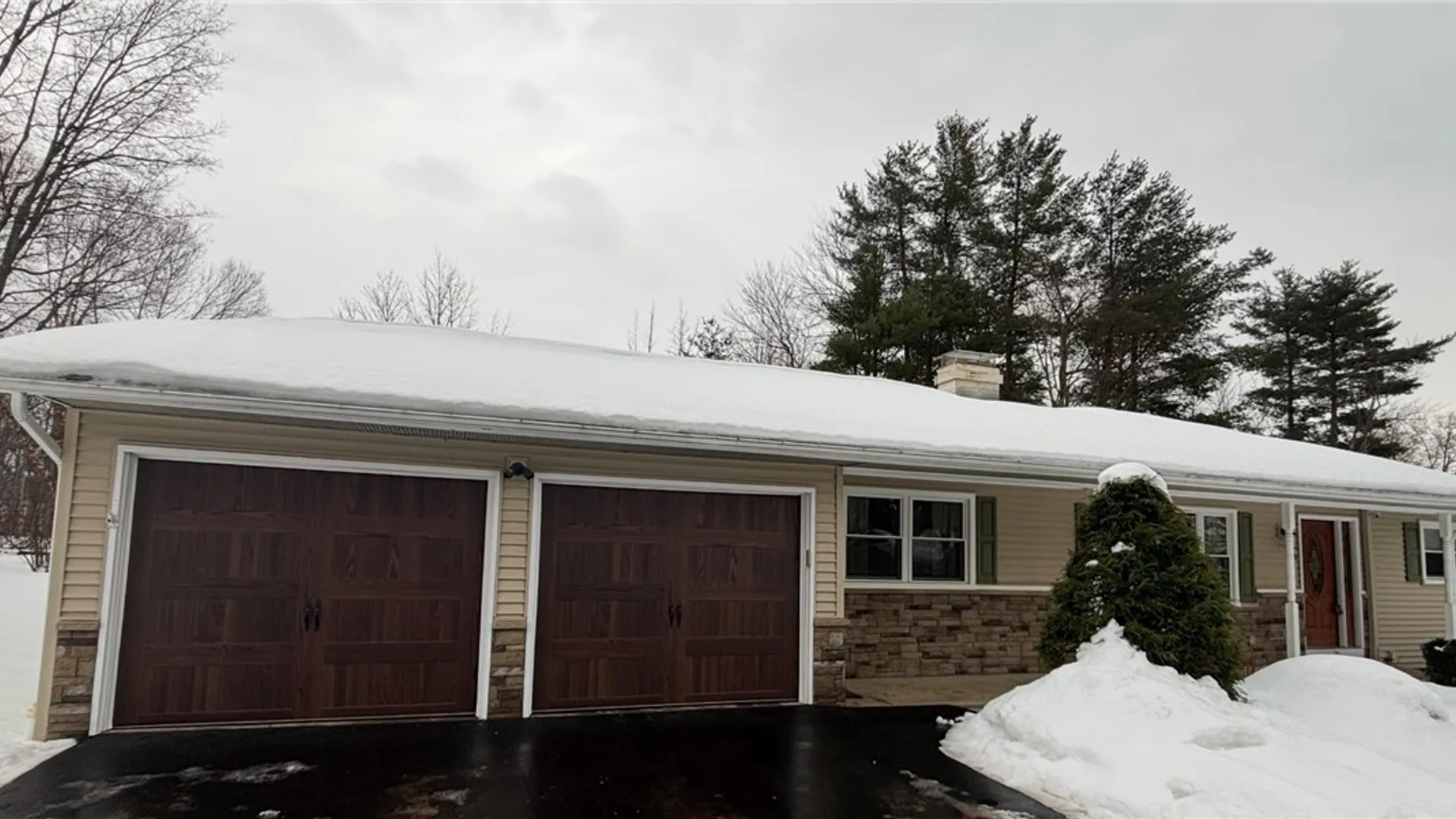 Property at 8 Chateau Drive, Whitestown, NY 13492 2