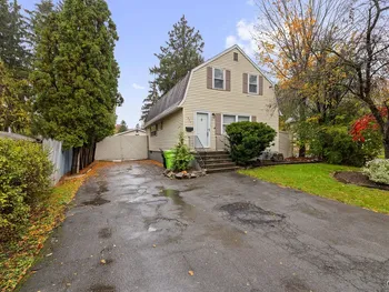 Property at 907 Molloy Road, Salina, NY 13211