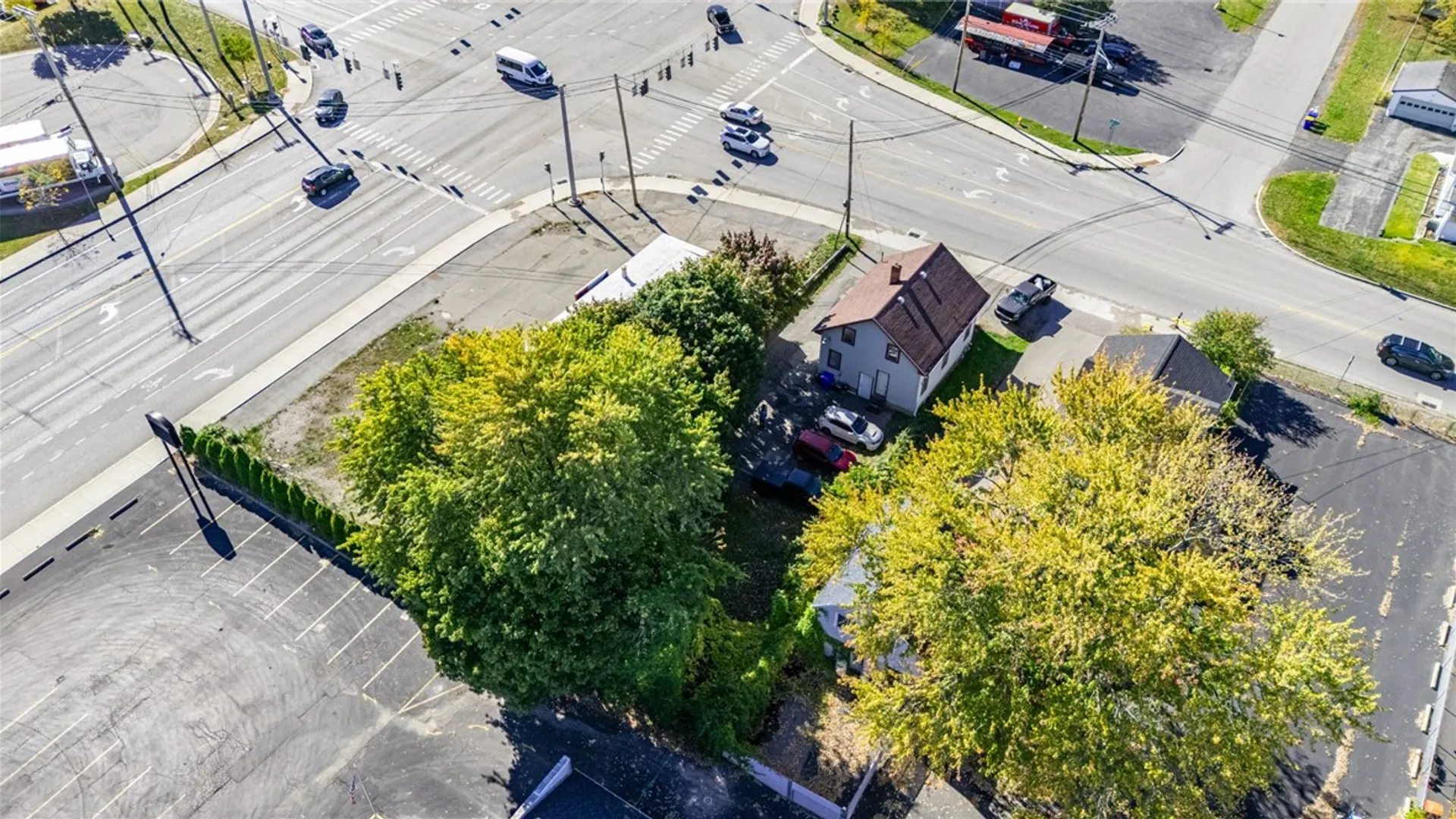 Property at 2032 Lyell Avenue, Gates, NY 14606 11