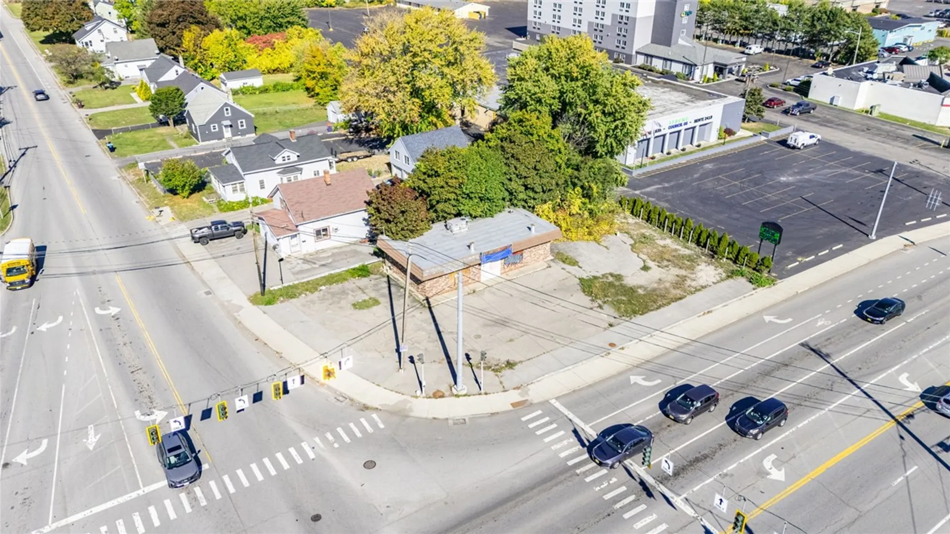 Property at 2032 Lyell Avenue, Gates, NY 14606 3