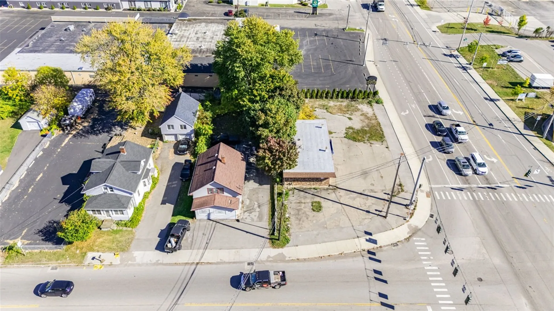 Property at 2032 Lyell Avenue, Gates, NY 14606 6