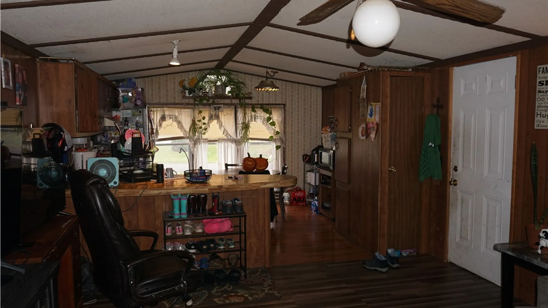 Property at 100 Pioneer Lane, Yorkshire, NY 14042 6