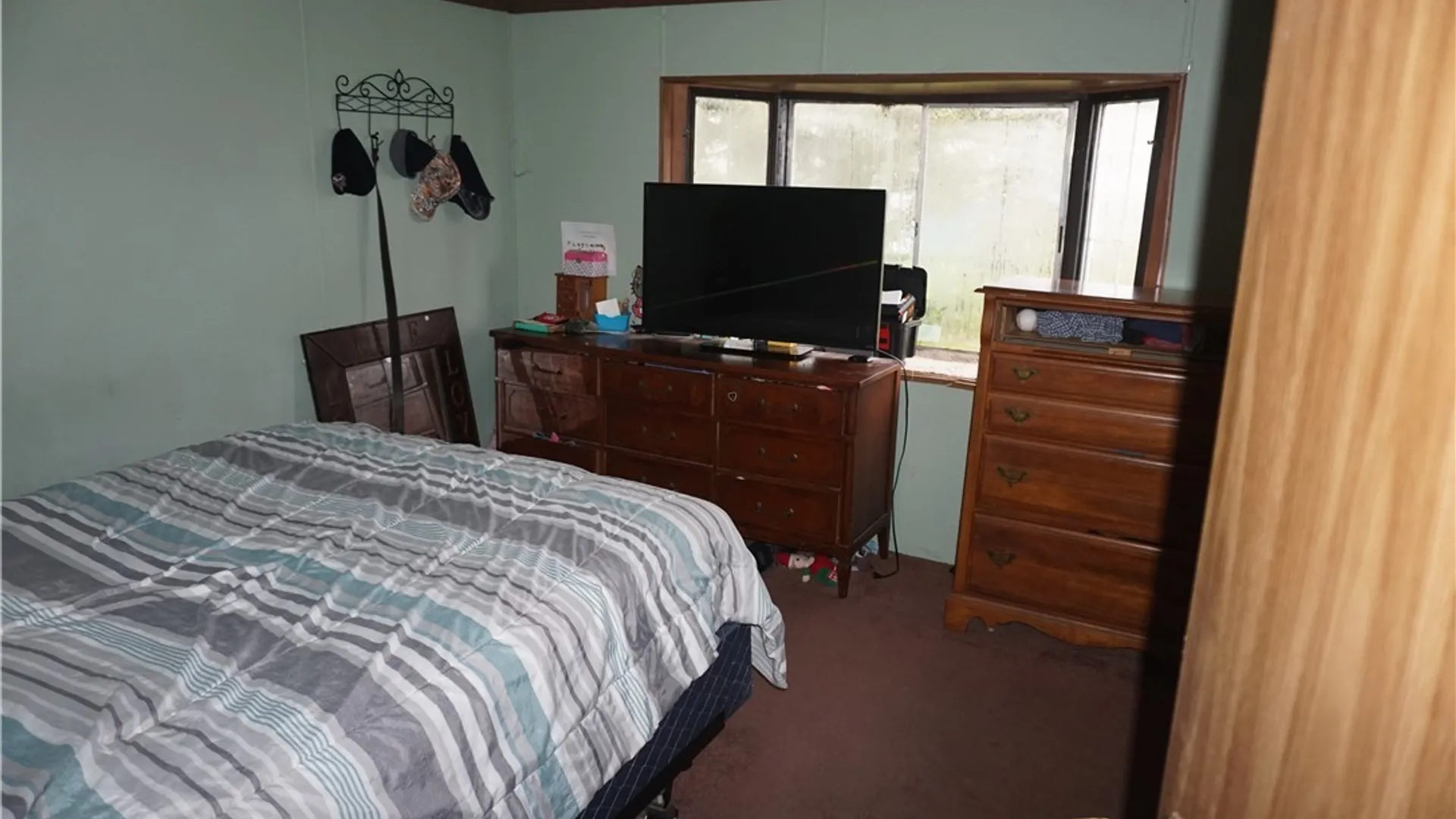 Property at 100 Pioneer Lane, Yorkshire, NY 14042 8