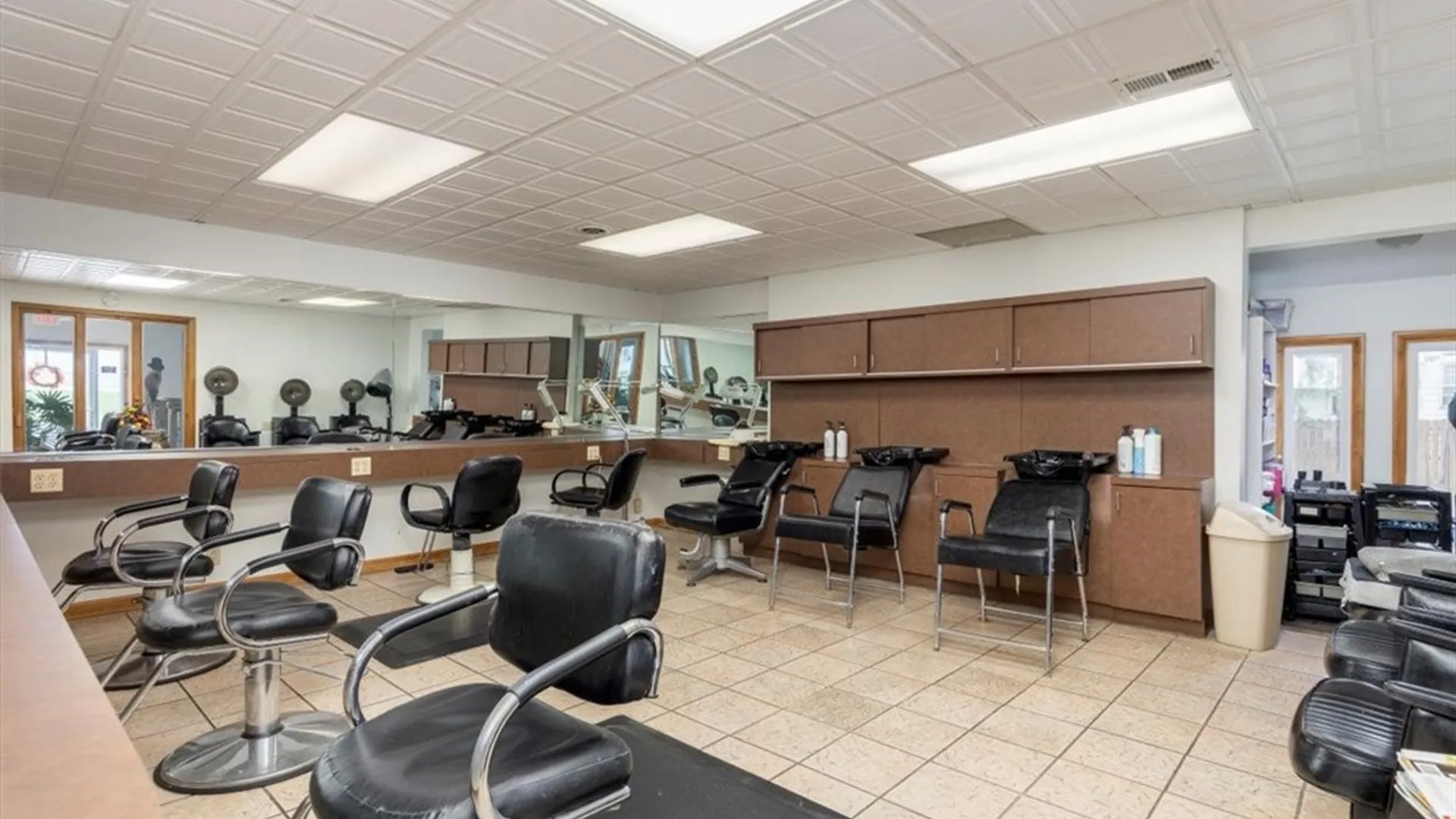 Property at 736 Center Road, West Seneca, NY 14224 11