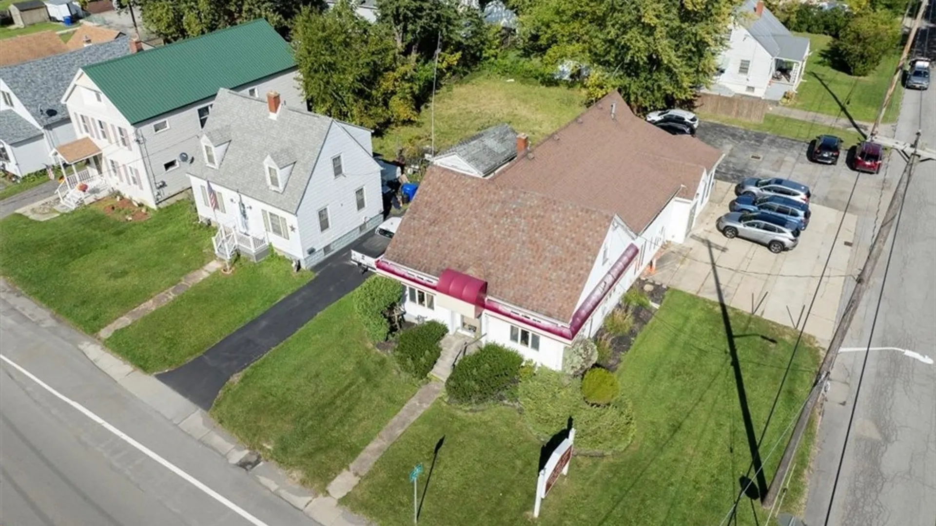 Property at 736 Center Road, West Seneca, NY 14224 3