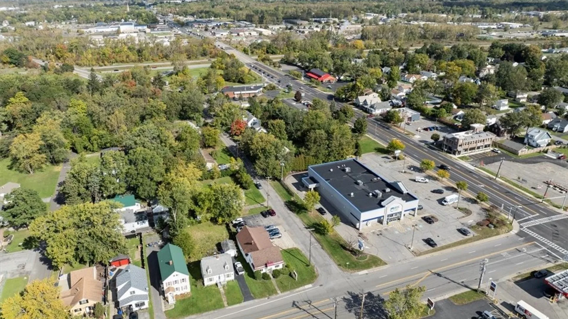 Property at 736 Center Road, West Seneca, NY 14224 4