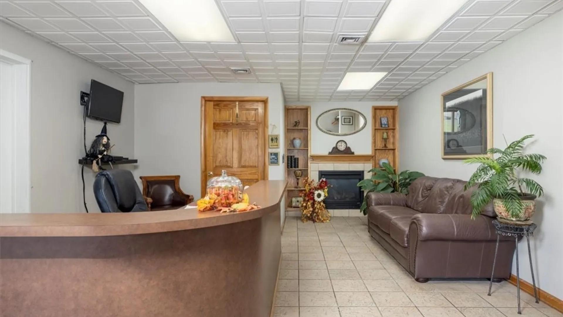 Property at 736 Center Road, West Seneca, NY 14224 8