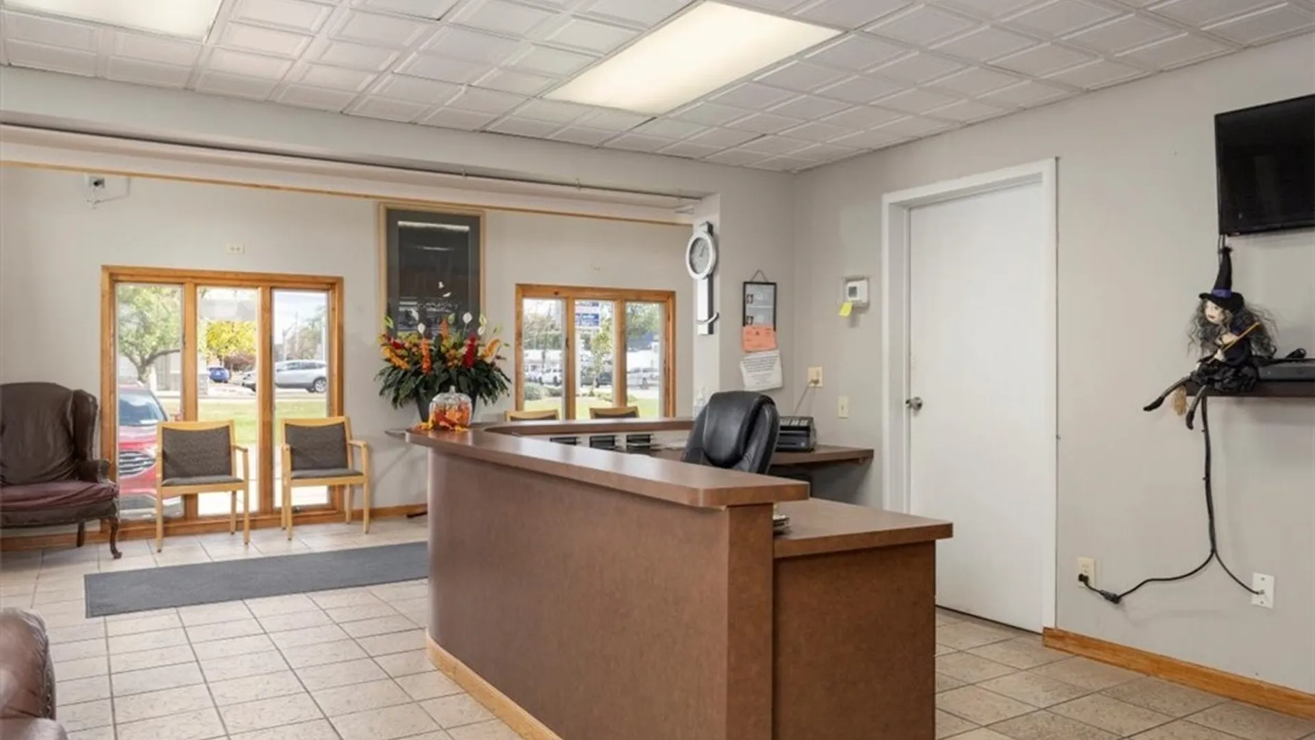 Property at 736 Center Road, West Seneca, NY 14224 9