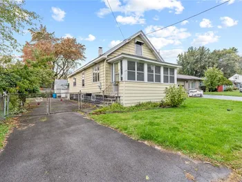 Property at 132 Lind Avenue, Salina, NY 13211