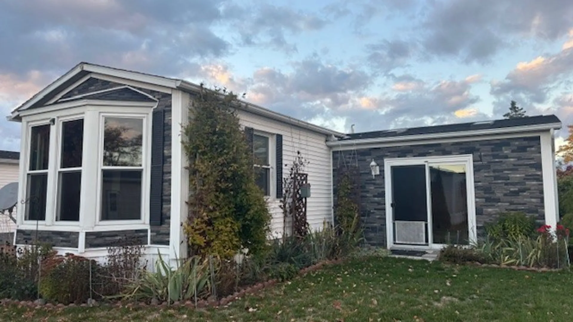 Property at 46 Golden Pond, Newstead, NY 14001 3