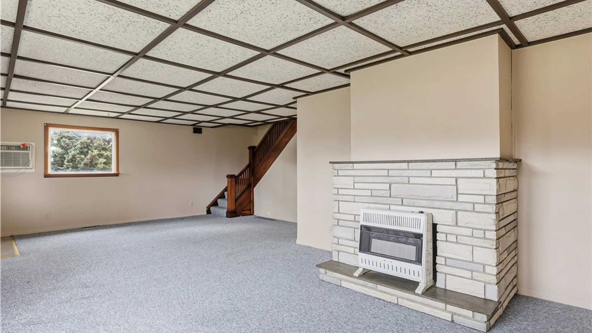 Property at 239 Oakwood Ave, Elmira, NY 14903 14