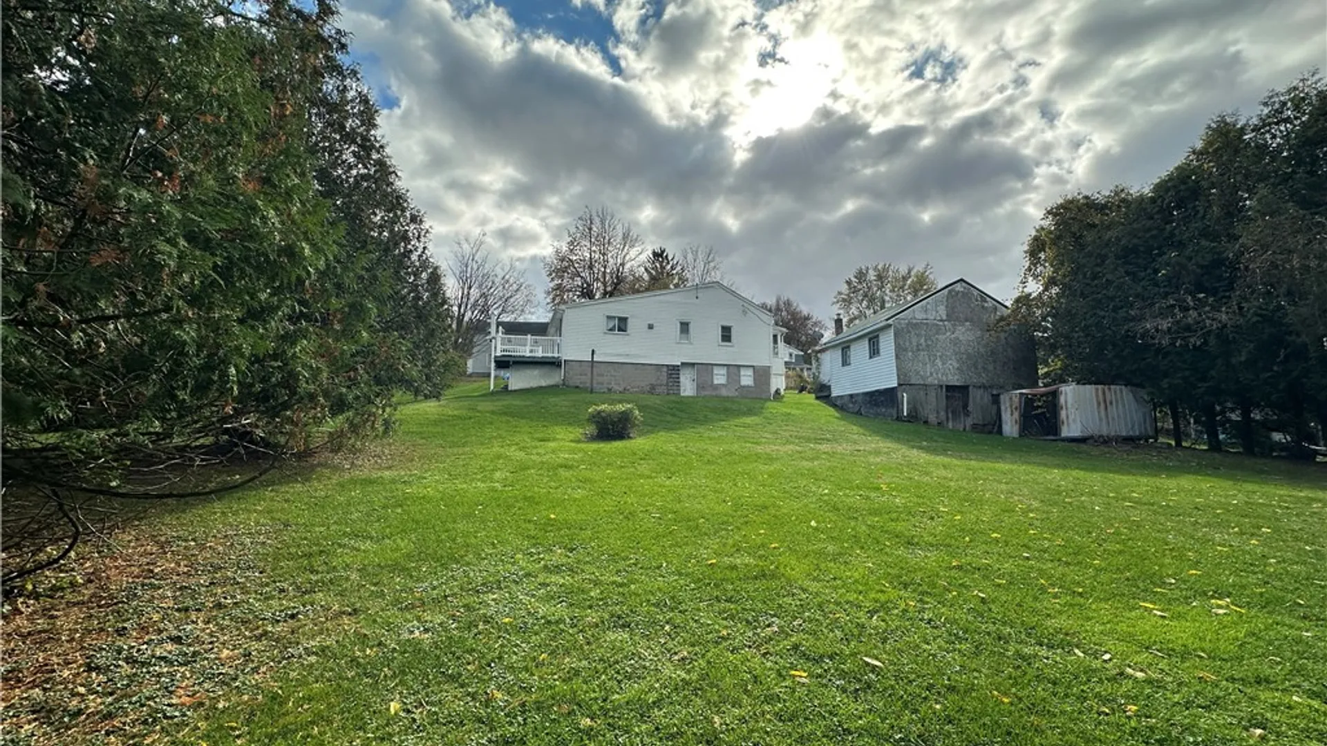 Property at 5 First Hill Street, Mentz, NY 13140 12