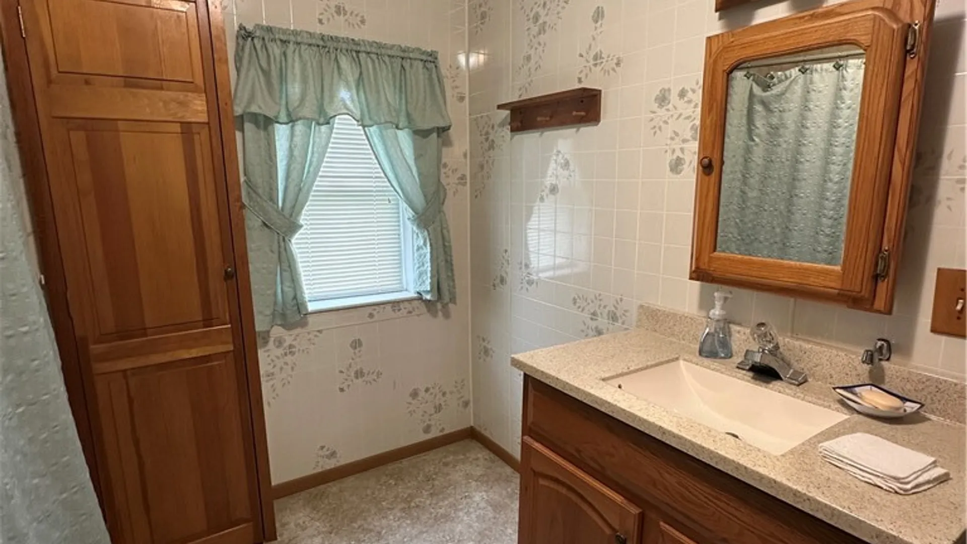 Property at 5 First Hill Street, Mentz, NY 13140 21