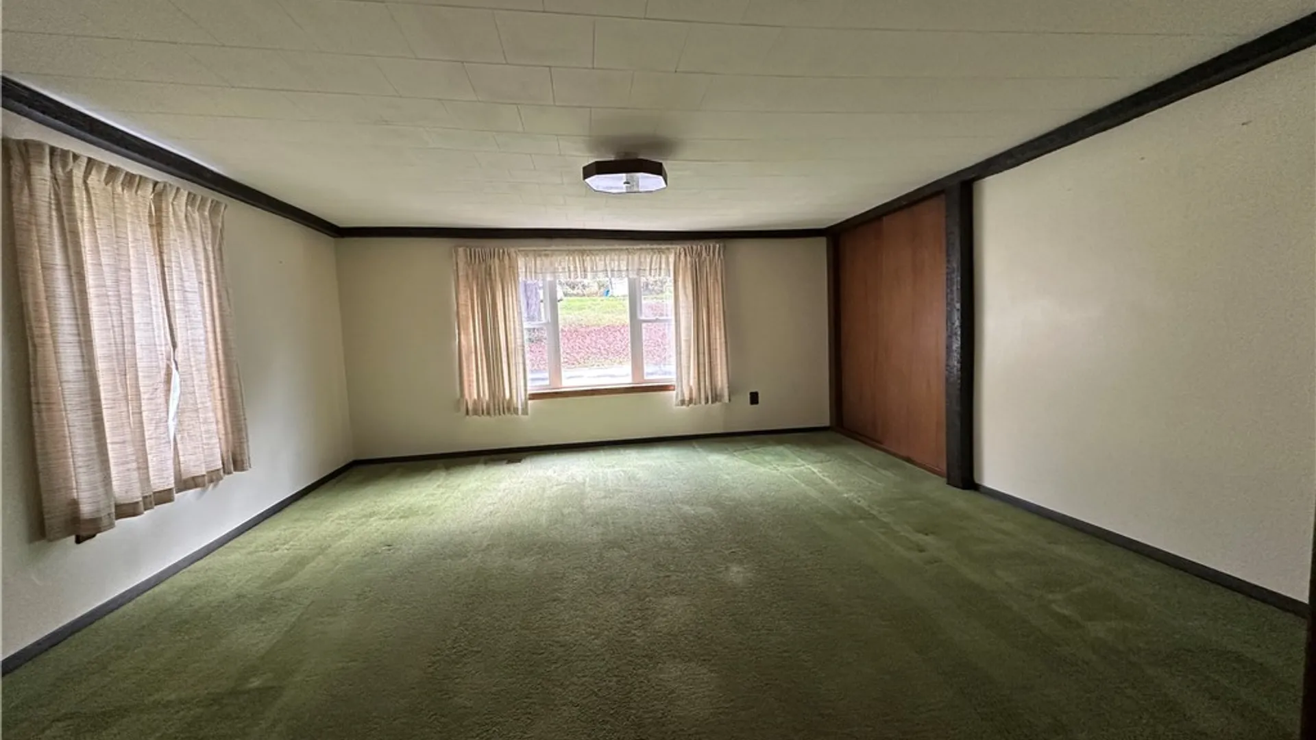 Property at 5 First Hill Street, Mentz, NY 13140 23