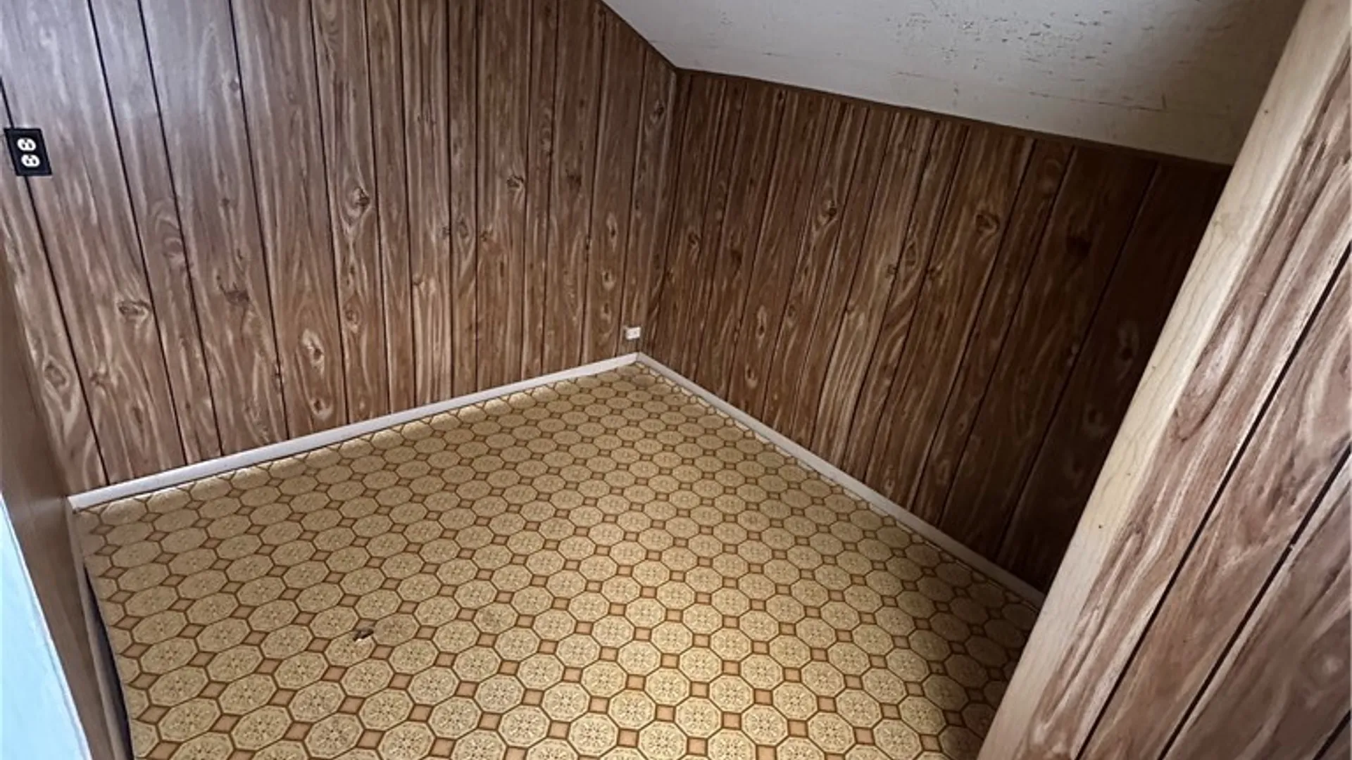 Property at 5 First Hill Street, Mentz, NY 13140 38