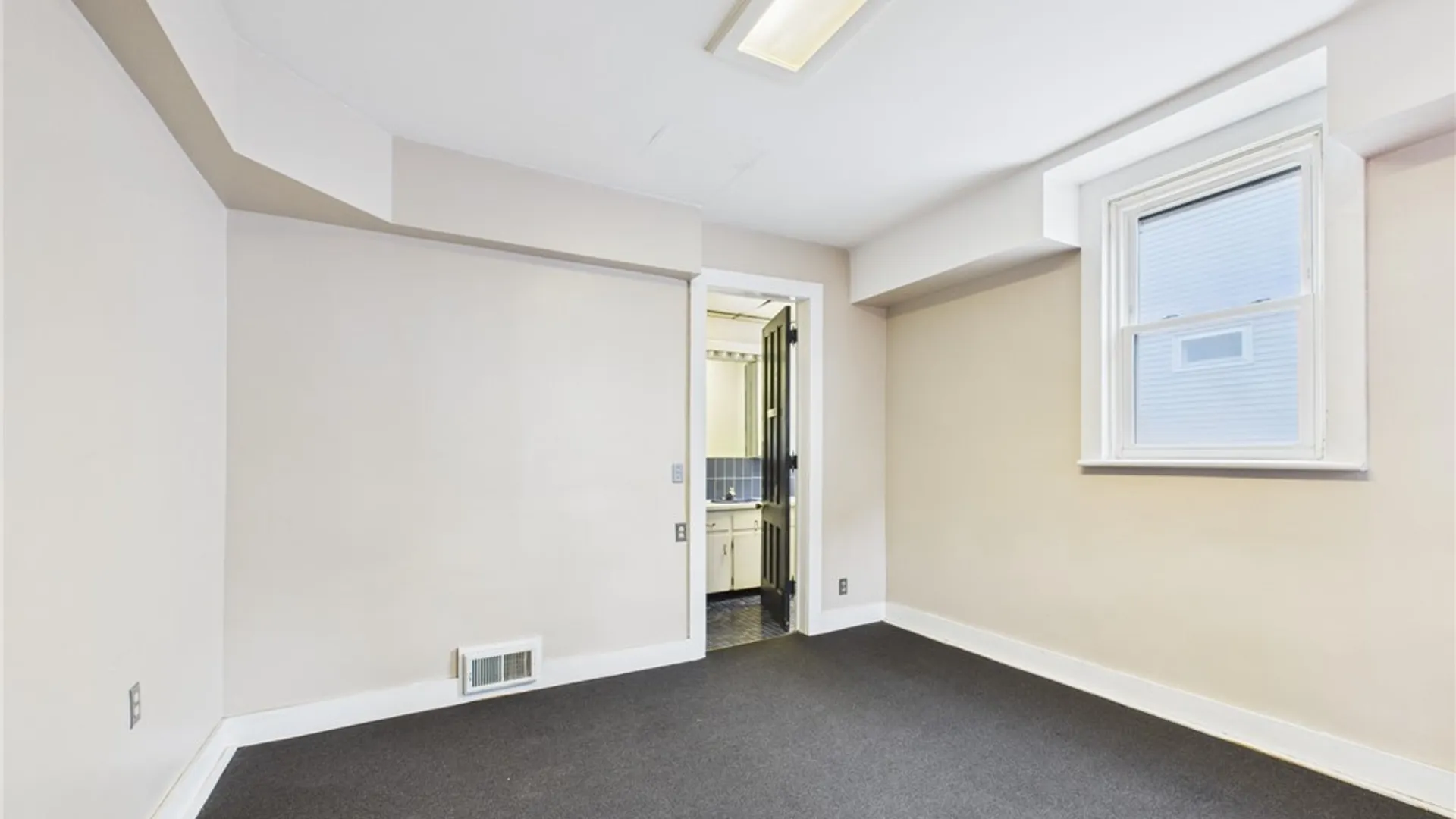 Property at 40 Genesee Street, Auburn, NY 13021 24