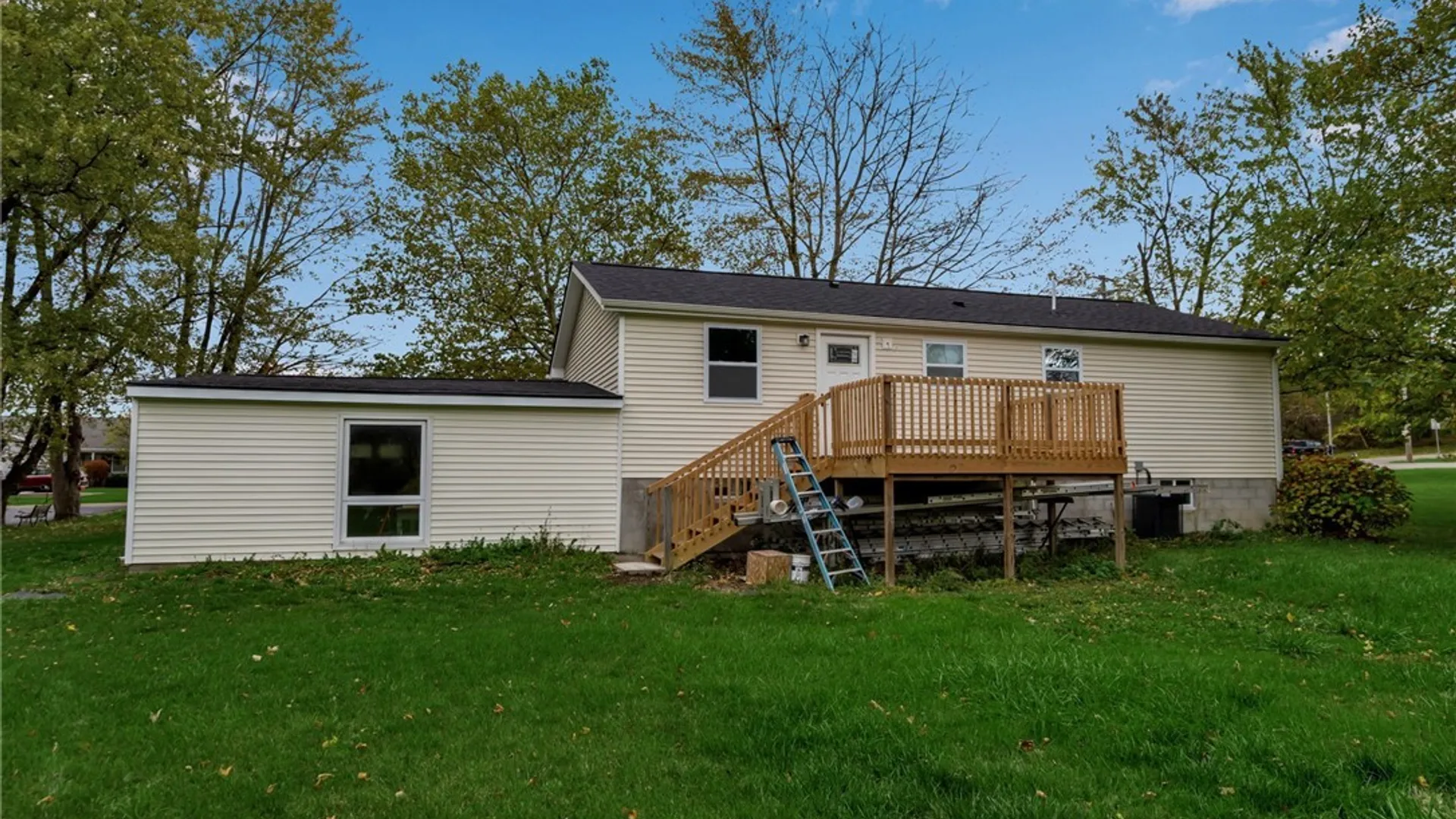 Property at 4710 Cottage Road, Royalton, NY 14067 5