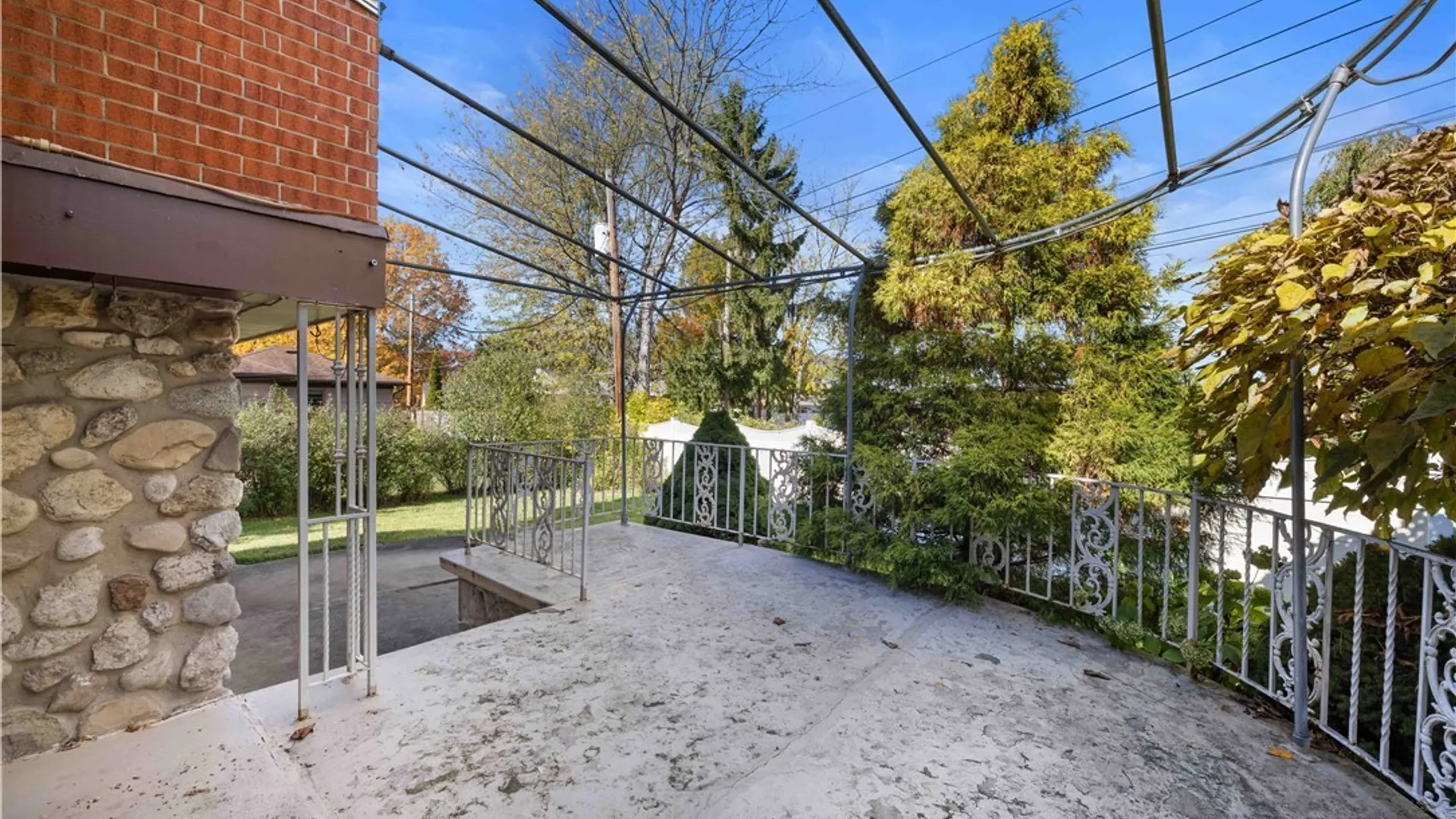 Property at 71 Brookedge Drive, Amherst, NY 14221 25