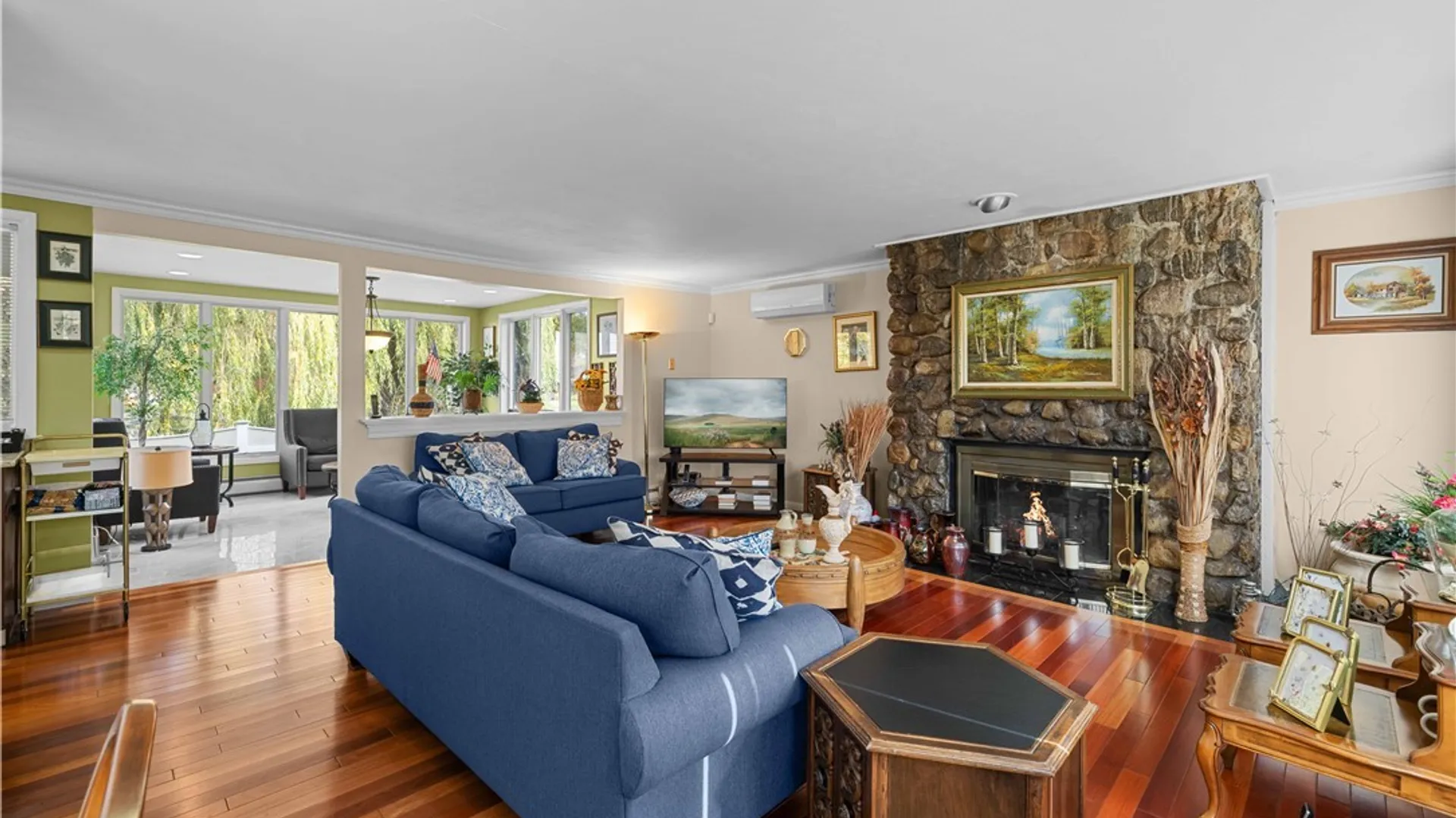 Property at 71 Brookedge Drive, Amherst, NY 14221 5