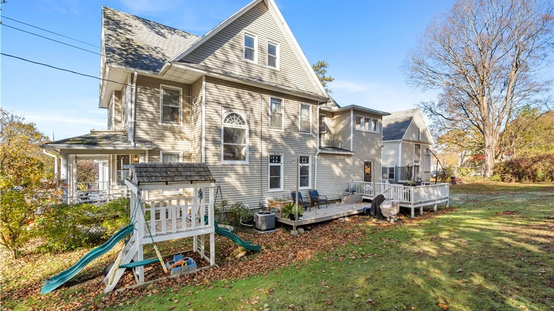 Property at 37 State Street, Warsaw, NY 14569 3