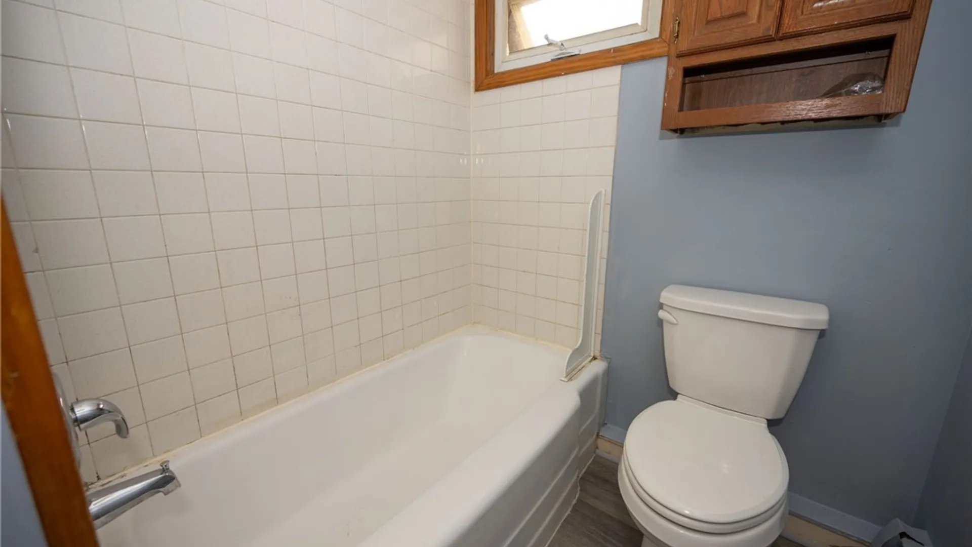 Property at 93 Martin Avenue, Hamburg, NY 14219 16