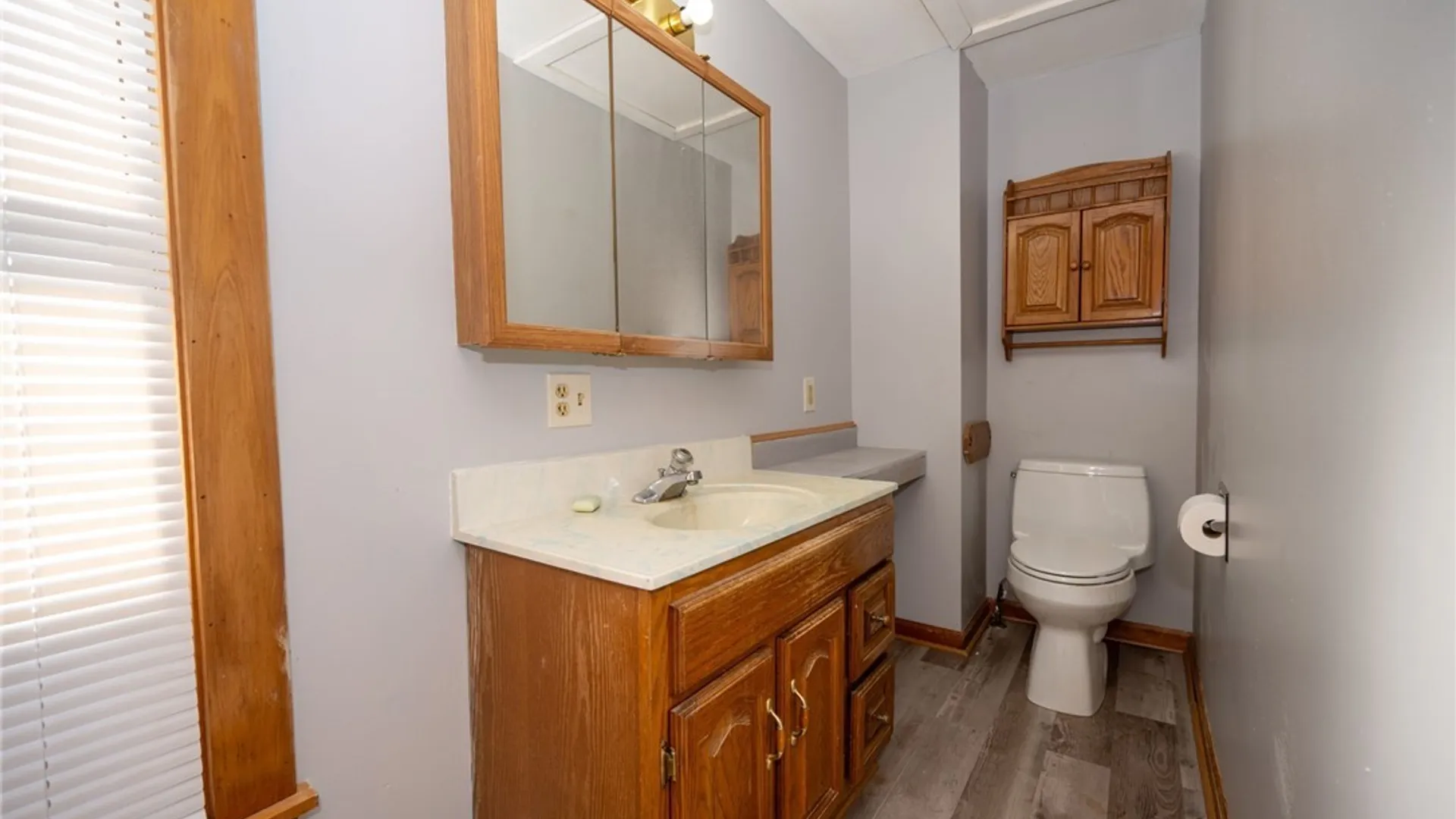 Property at 93 Martin Avenue, Hamburg, NY 14219 31