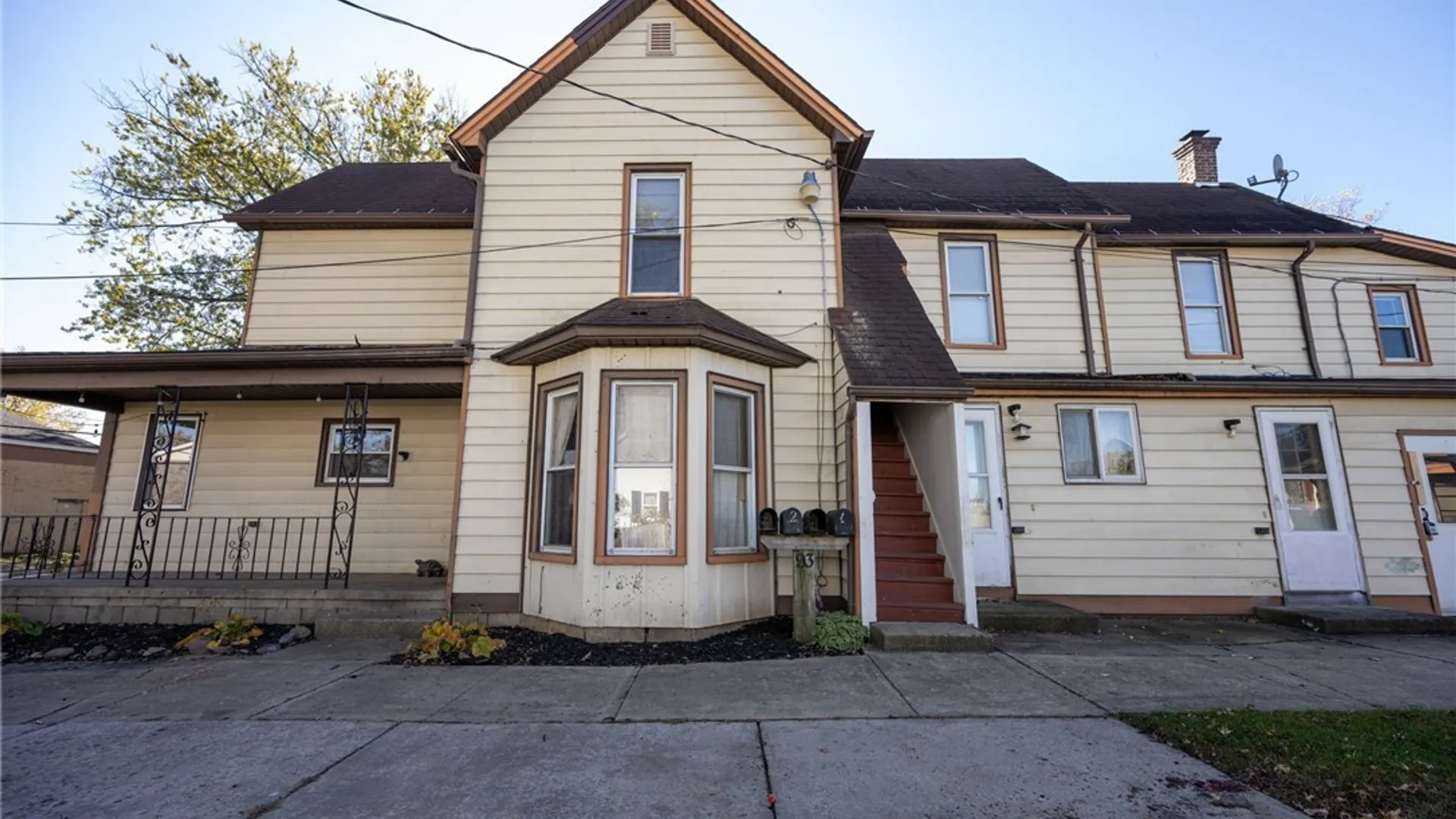 Property at 93 Martin Avenue, Hamburg, NY 14219 4