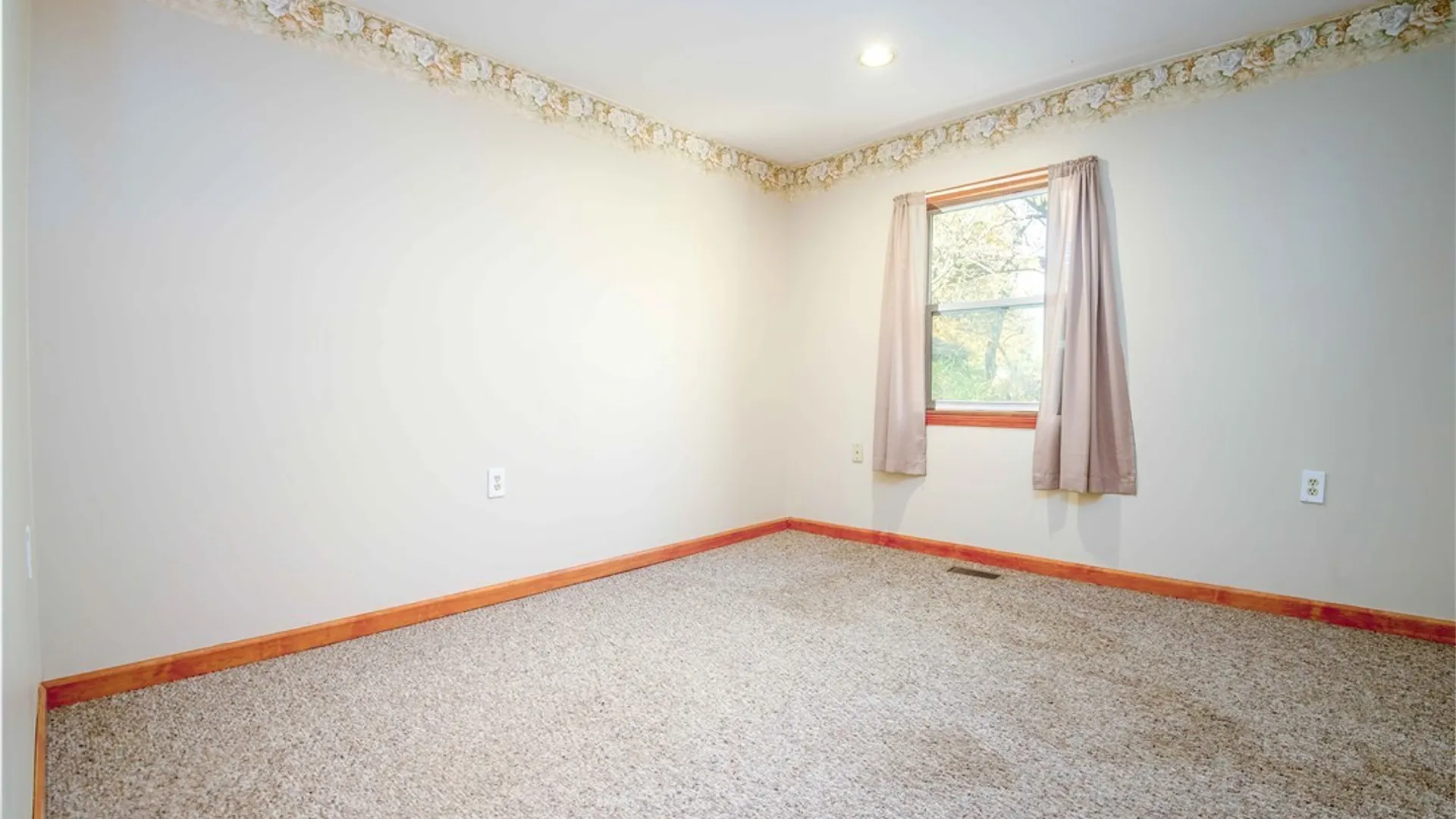 Property at 17 Hilltop Lane, Volney, NY 13069 15