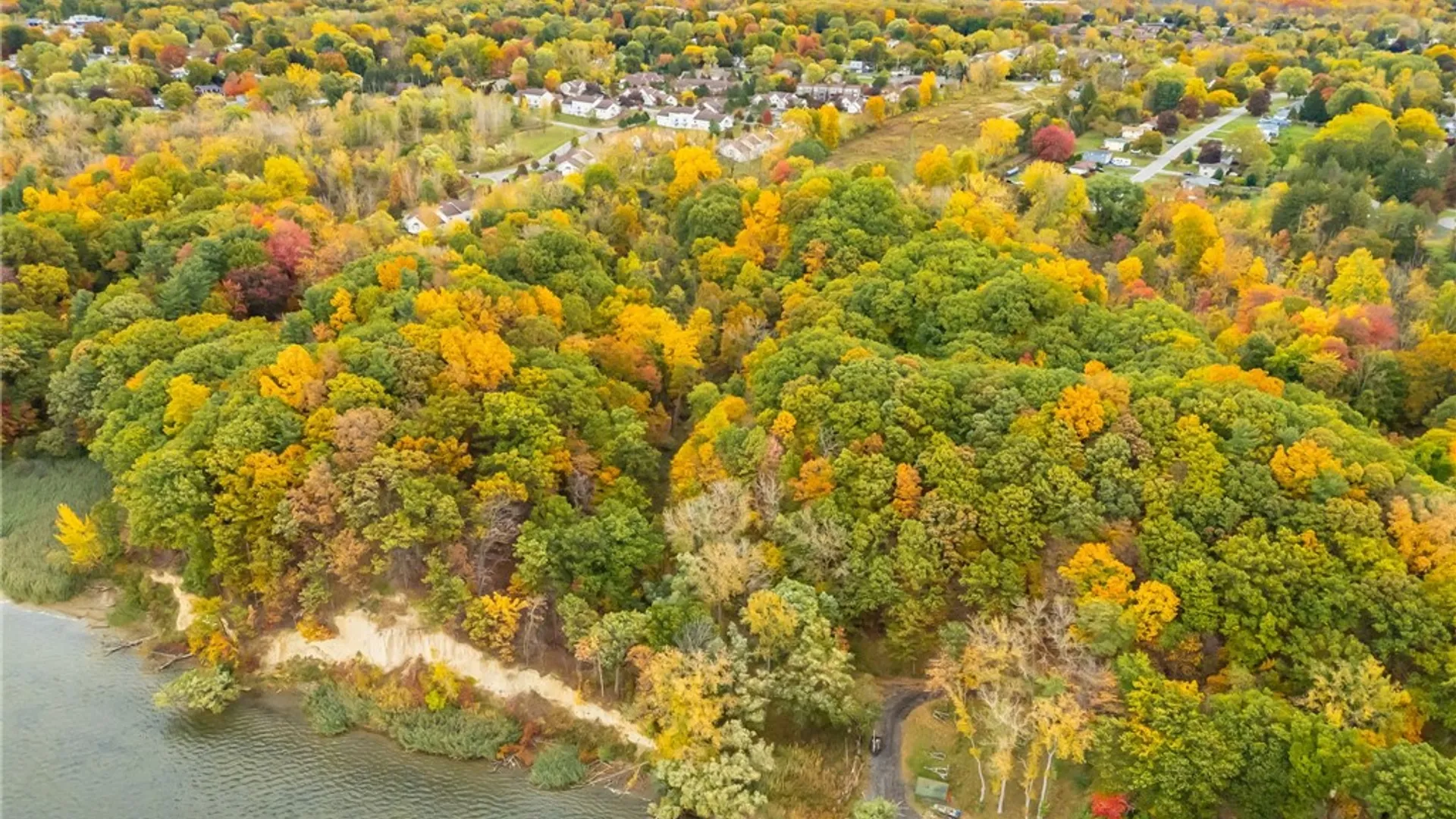 Property at 70 Avalon Trail, Penfield, NY 14580 2