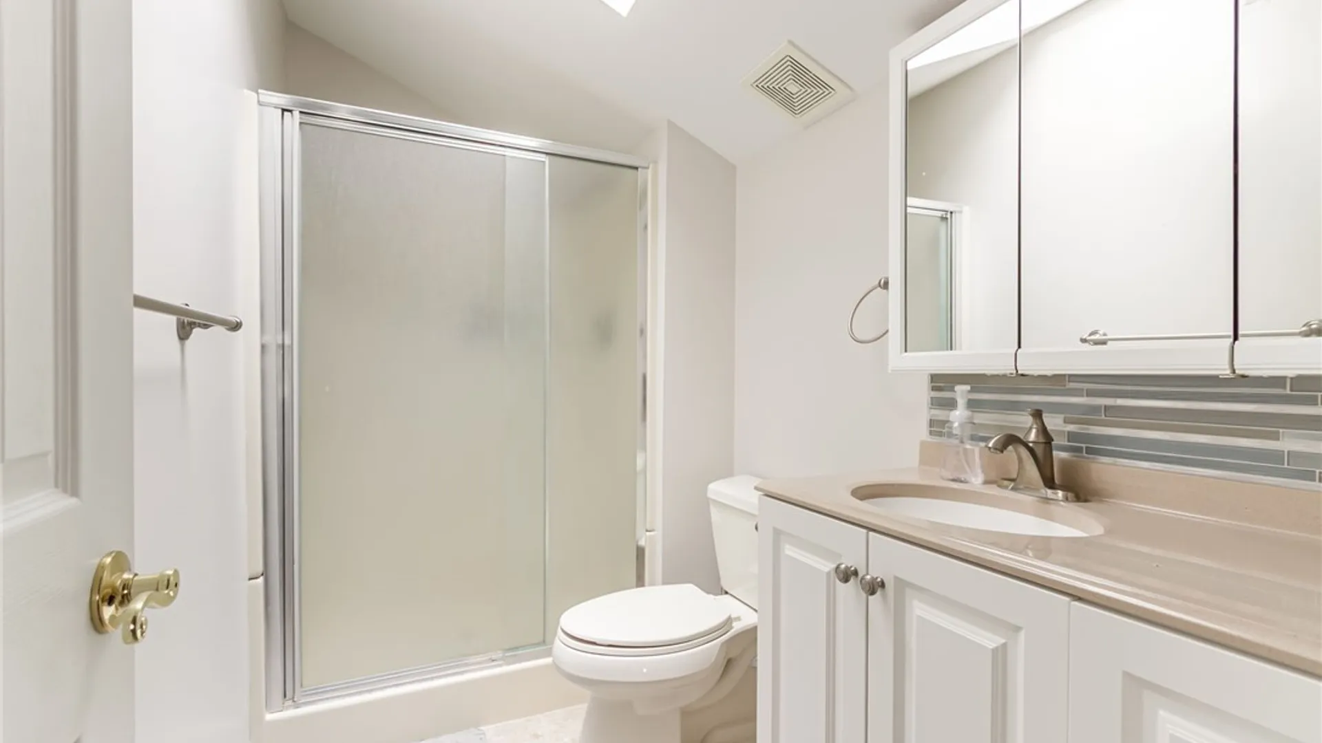 Property at 70 Avalon Trail, Penfield, NY 14580 20