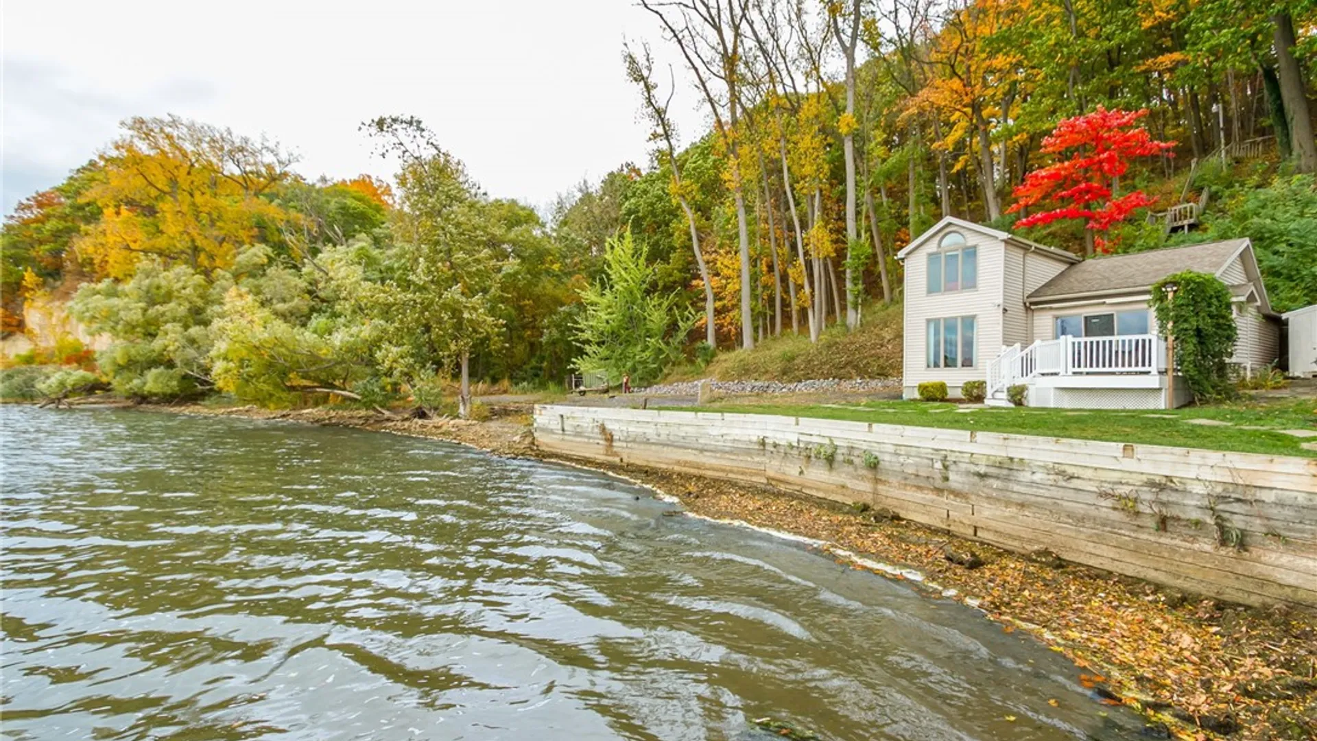 Property at 70 Avalon Trail, Penfield, NY 14580 3