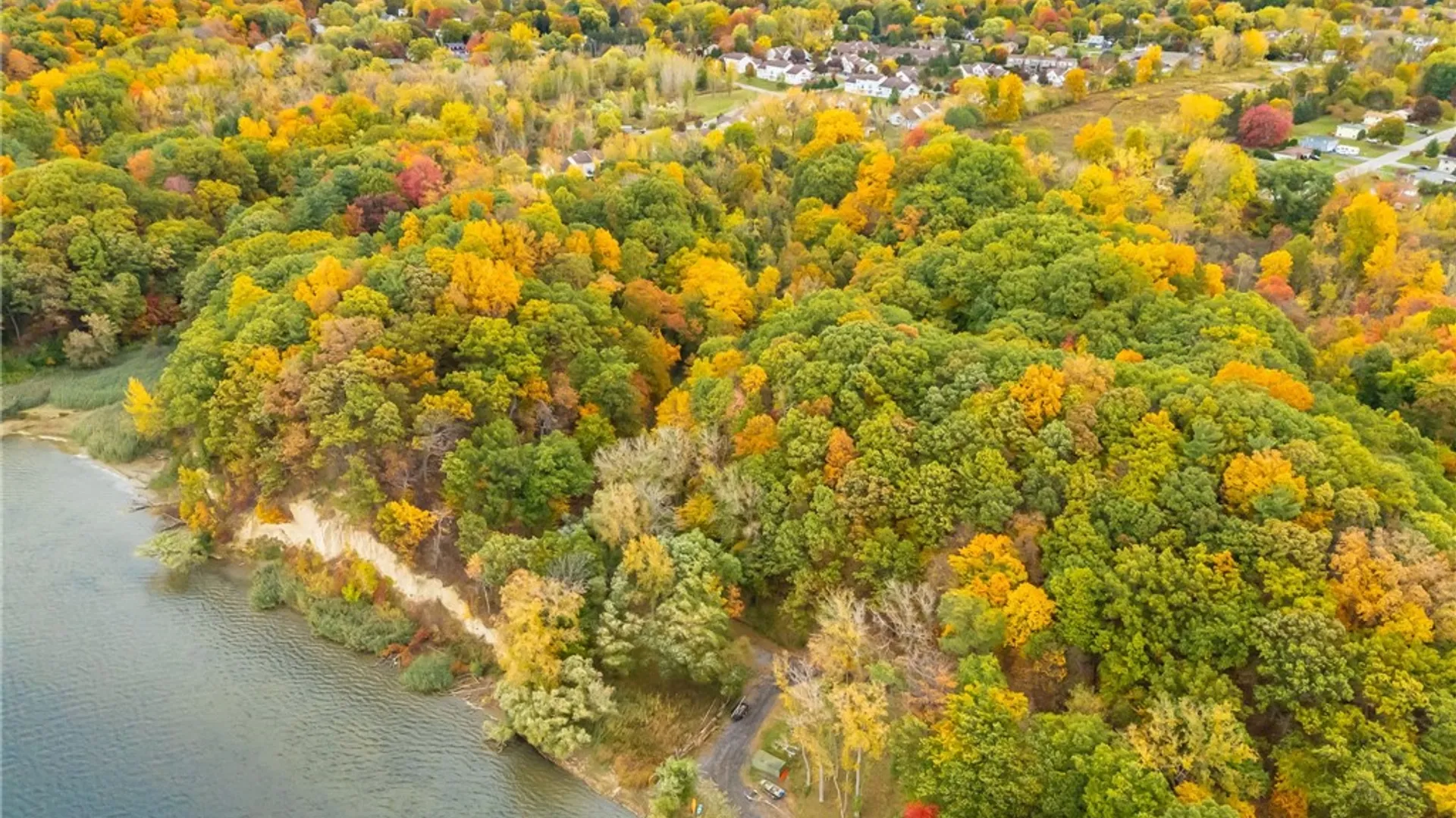 Property at 70 Avalon Trail, Penfield, NY 14580 38