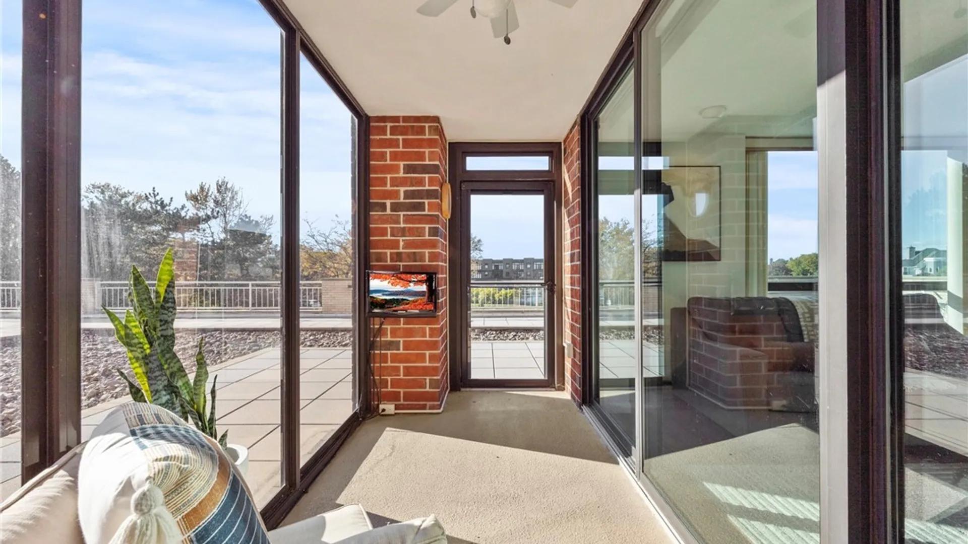 Property at 201 Admirals Walk Circle, Buffalo, NY 14202 28