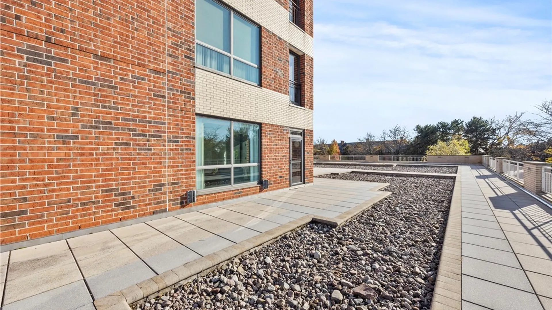 Property at 201 Admirals Walk Circle, Buffalo, NY 14202 30