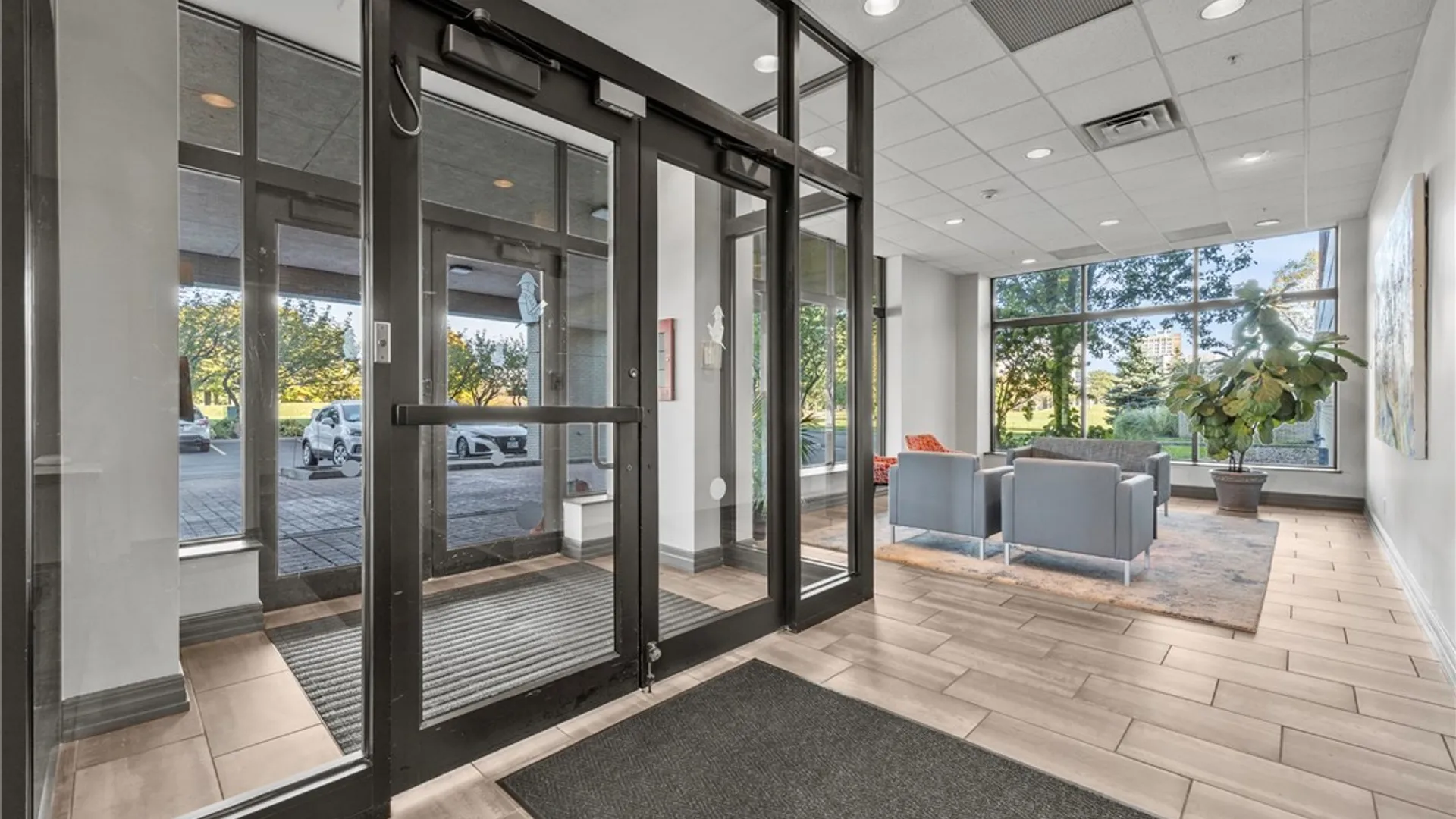 Property at 201 Admirals Walk Circle, Buffalo, NY 14202 31