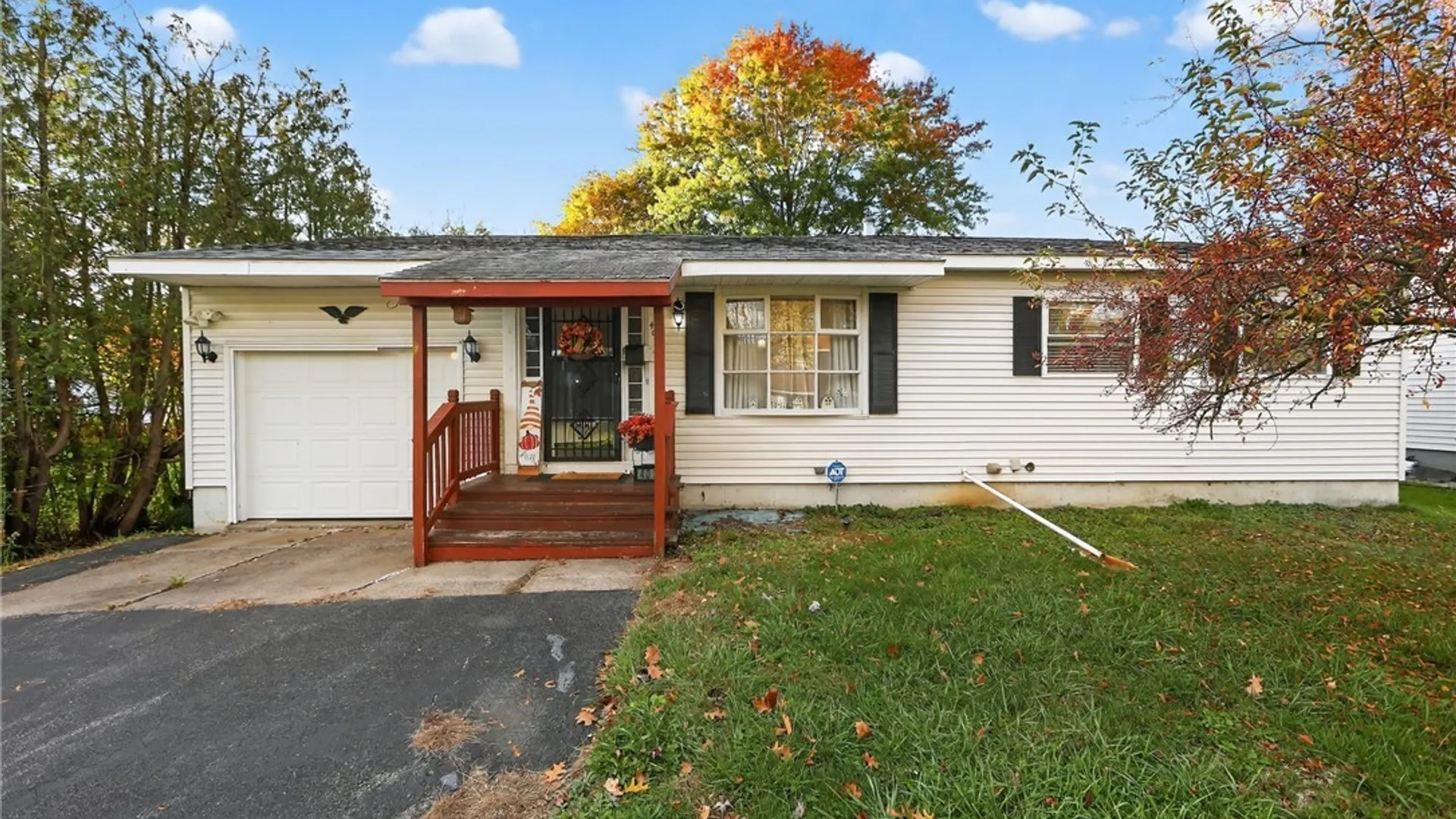 Property at 403 Brody Drive, Utica, NY 13502 4