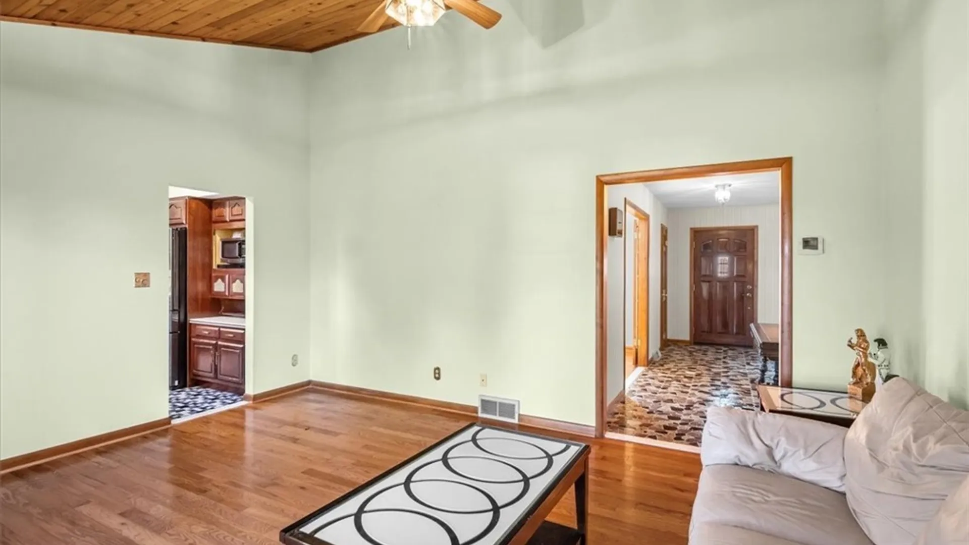 Property at 462 Foxwood, Oneida, NY 13421 14