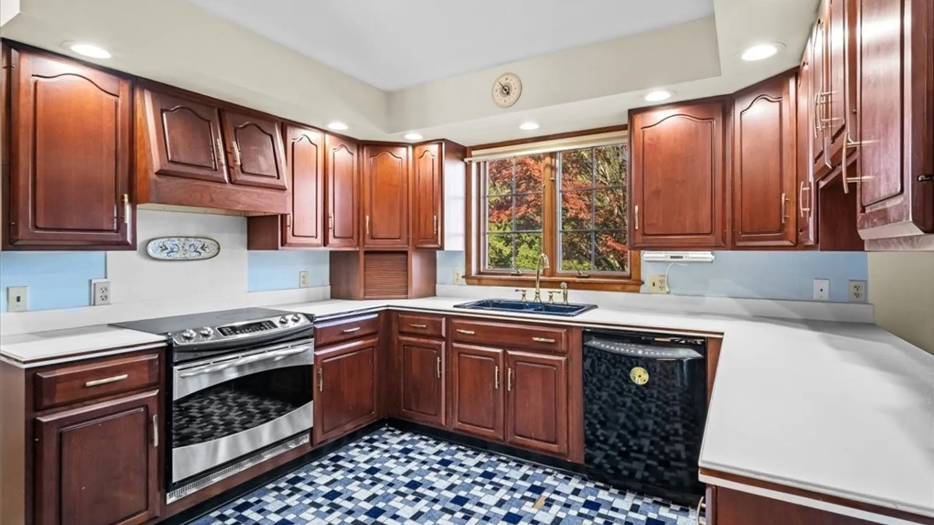 Property at 462 Foxwood, Oneida, NY 13421 9