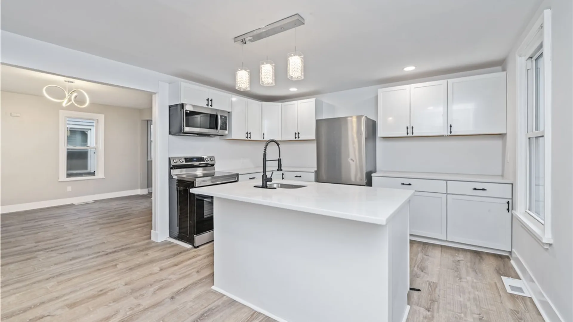 Property at 66 Kohlman Street, Rochester, NY 14621 5