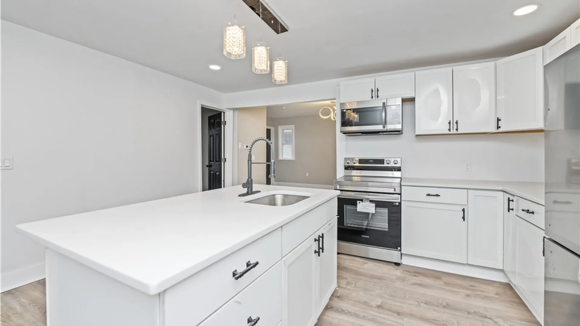 Property at 66 Kohlman Street, Rochester, NY 14621 8