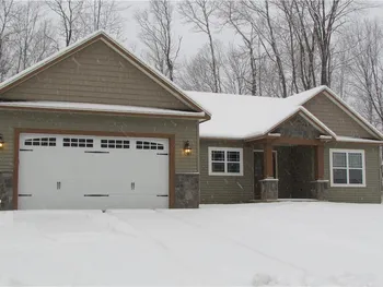 8835fr FRONT GASKIN RD, Clay, NY 13135