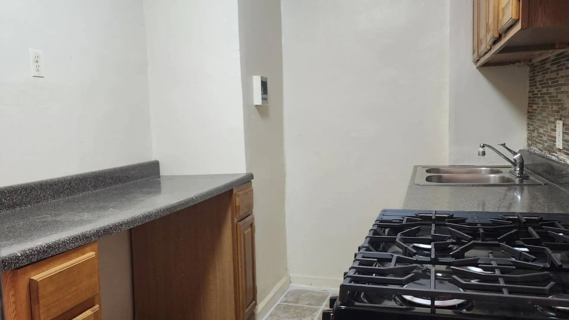 Property at 590 Parkside Ave, Brooklyn, NY 11226 9
