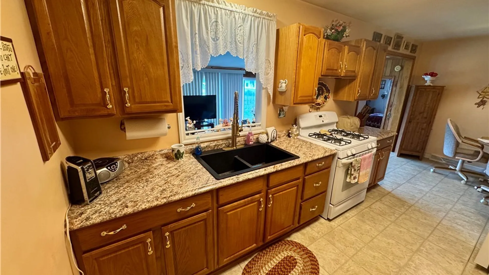 Property at 6160 Karen Avenue, Newfane, NY 14108 7