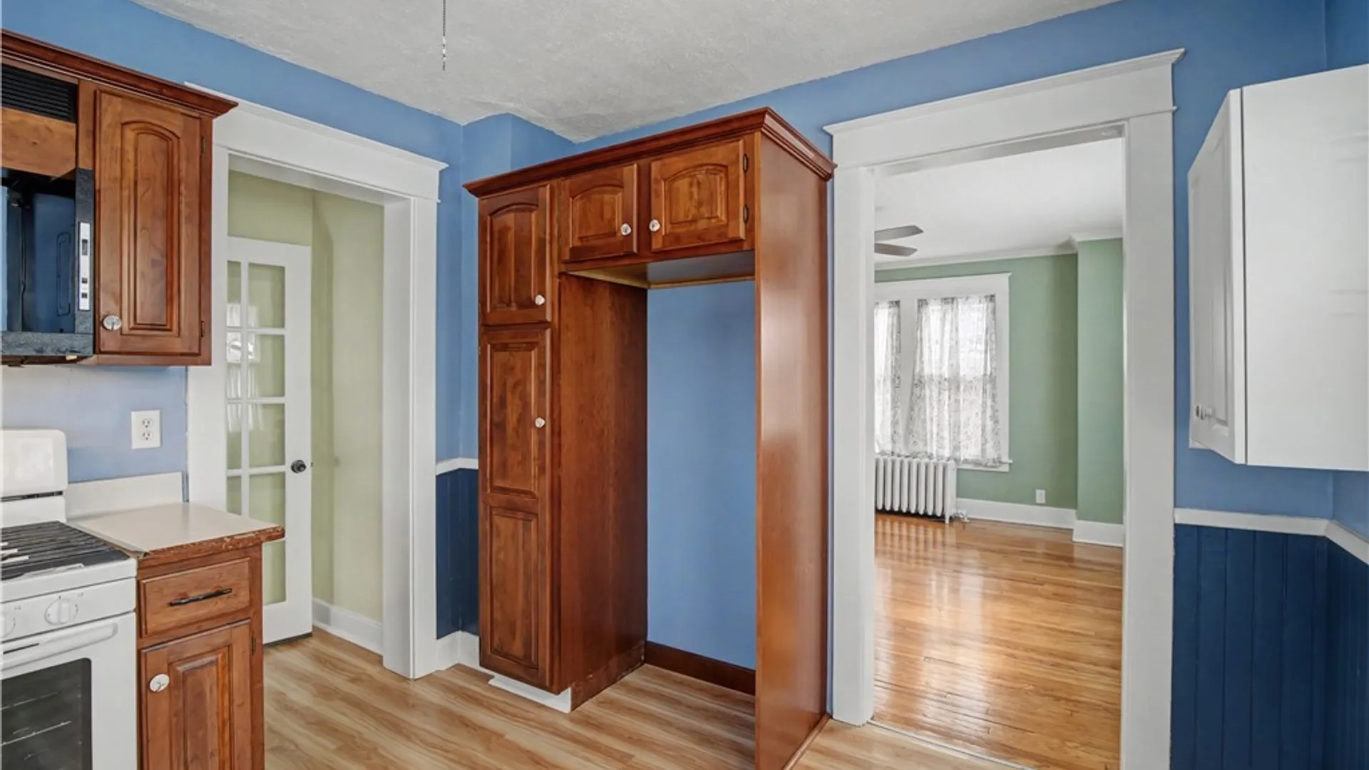 Property at 9 Willowbrook Avenue, Dunkirk, NY 14048 5