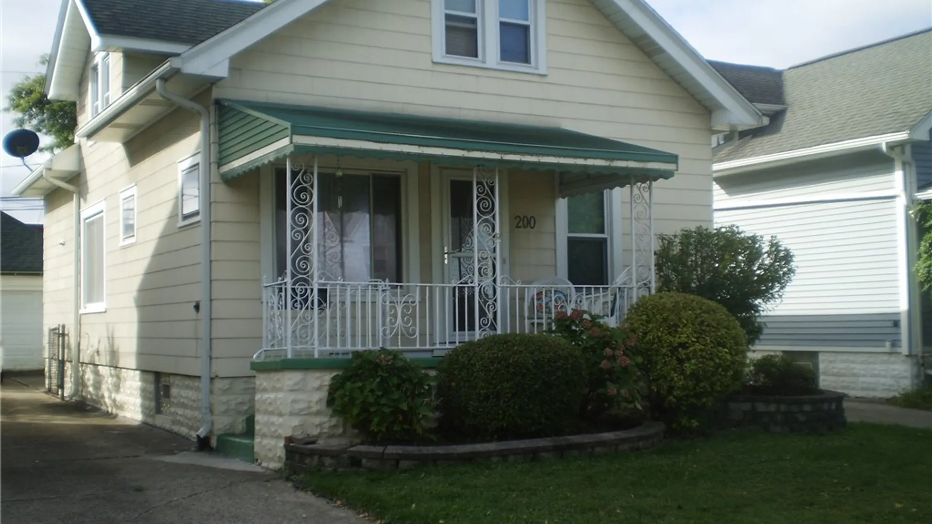 Property at 200 Mayville Avenue, Tonawanda, NY 14217 2