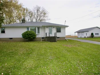 Property at 124 County Route 6, Schroeppel, NY 13135